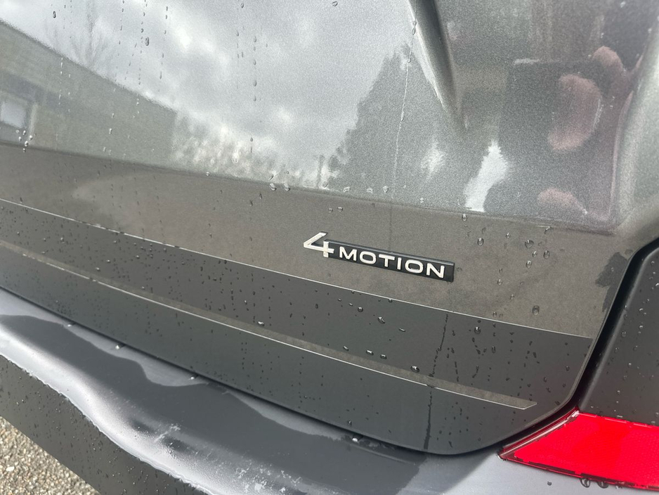 2026 Volkswagen Transporter - image 17