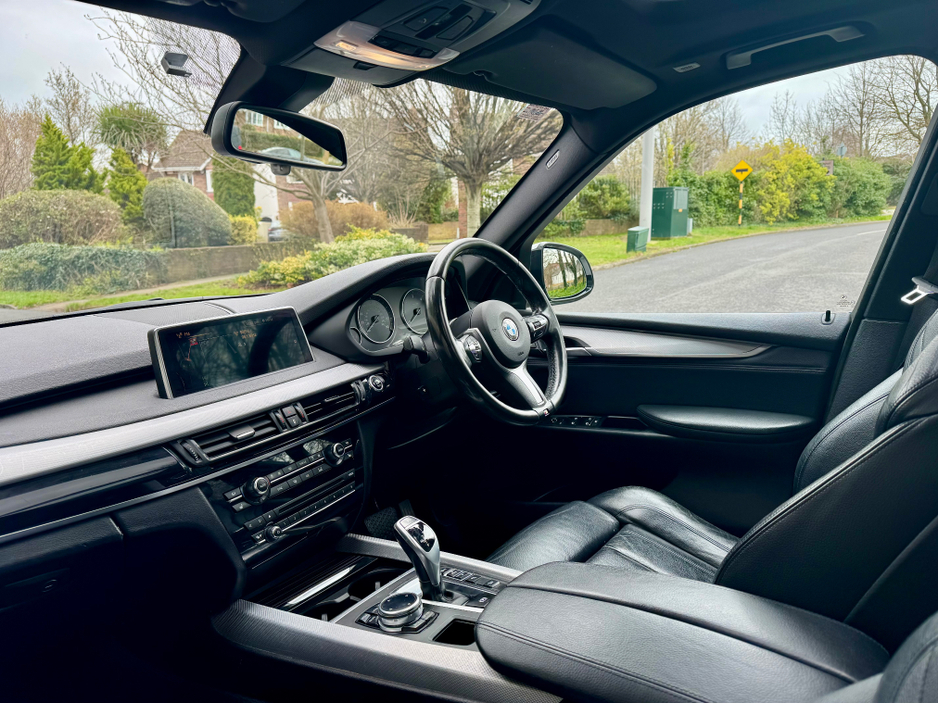 2016 BMW X5 - image 21
