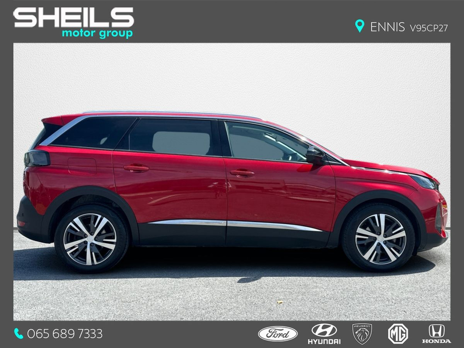 2022 Peugeot 5008 - image 10