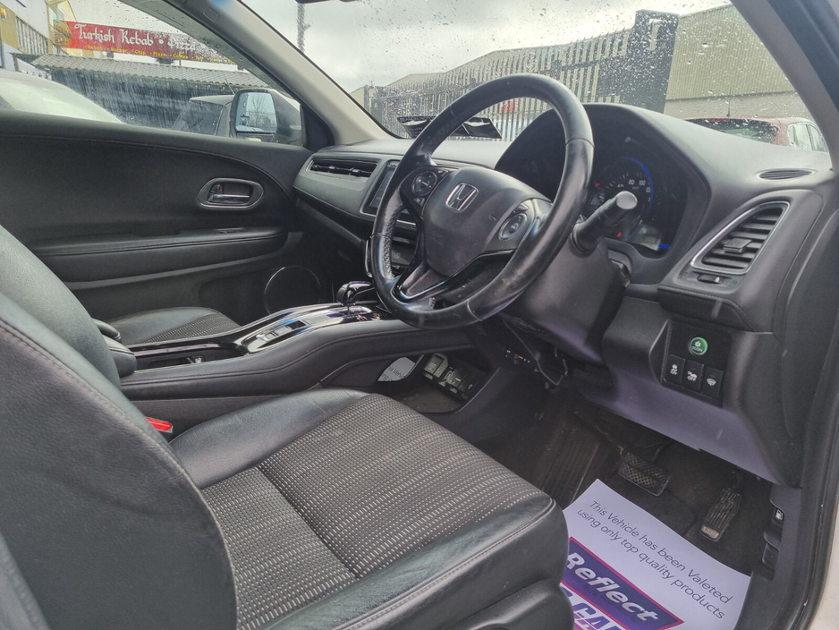 2015 Honda Vezel - image 8