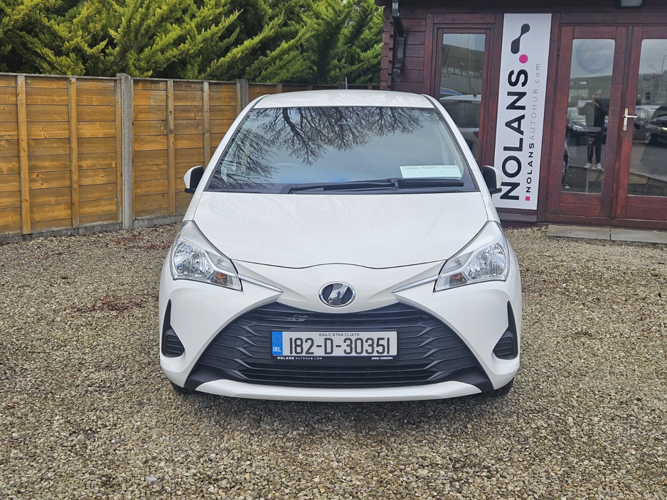 2018 Toyota Vitz - image 2
