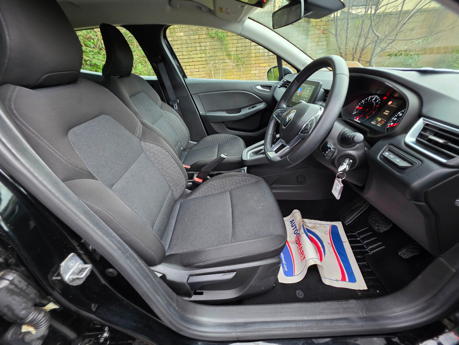 2023 Renault Clio Equilibre TCE 90 CVT Dfull MY2 €18,950