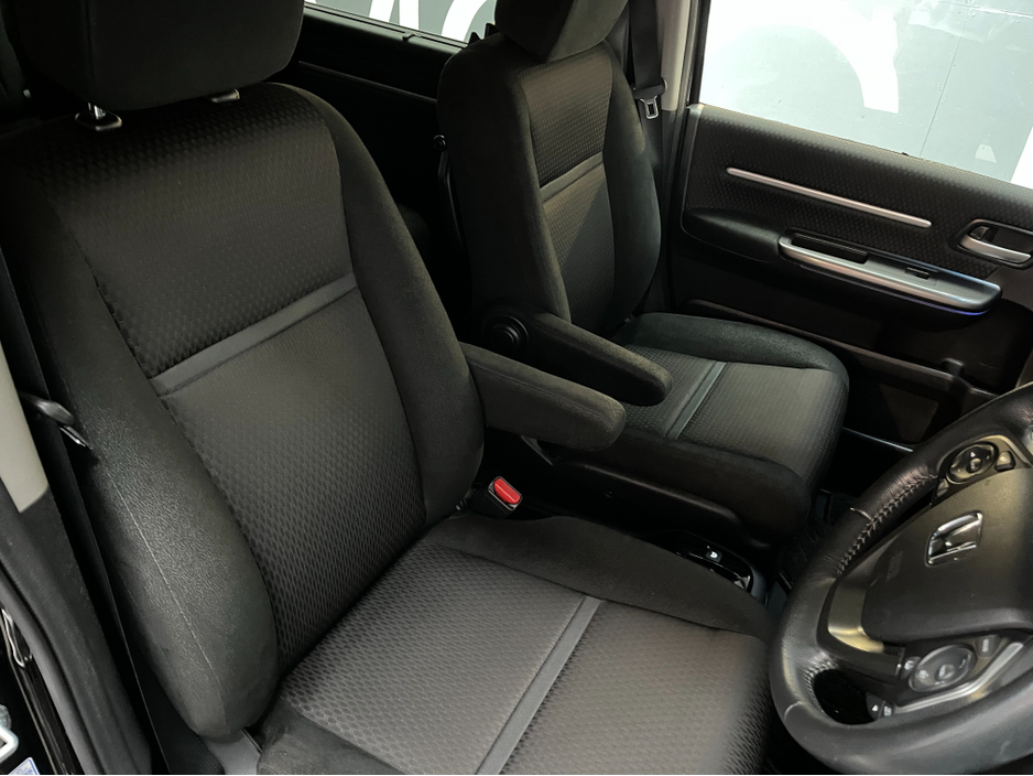 2018 Honda Stepwagon €24950 2018 HONDA STEPWAGON SPADA G HYBRID SENSING 7 SEATS 2.0 AUTOMATIC / CRUISE CONTROL / REVERSE CAMERA / ELECTRIC DOORS €24,950