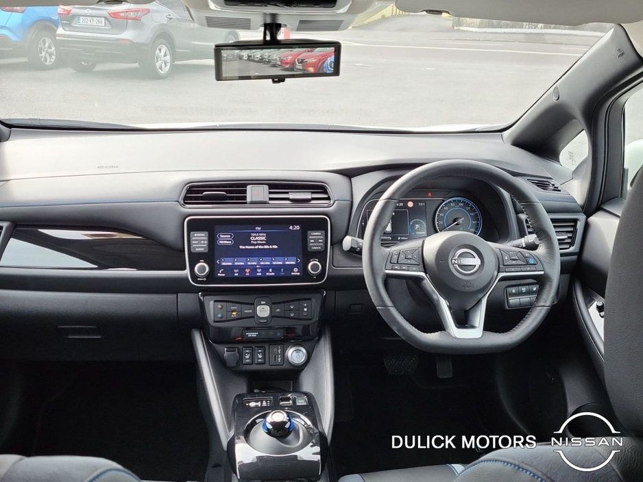 2025 Nissan Leaf - image 11