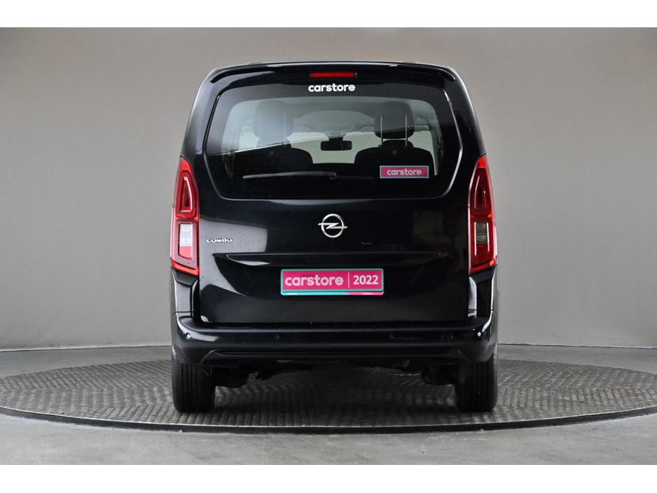 2022 Opel Combo - image 8