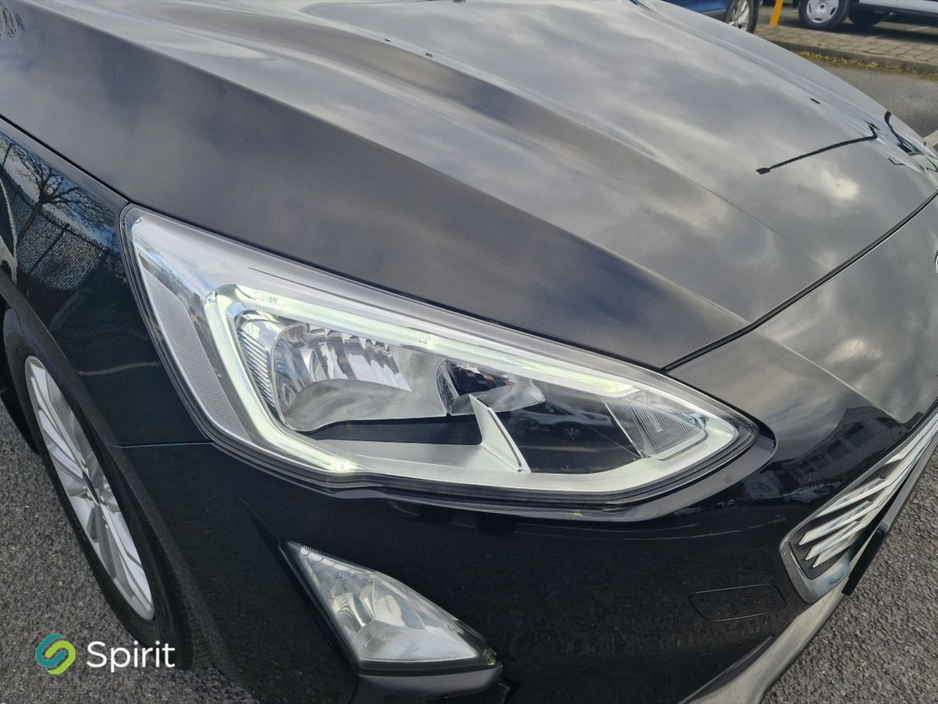 2019 Ford Focus - image 19