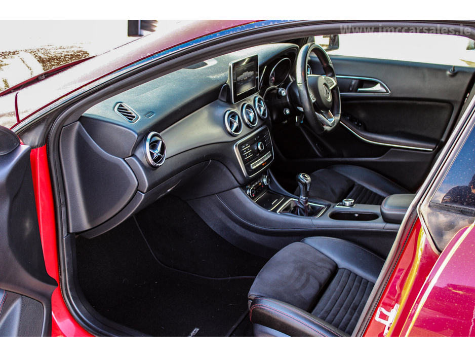 2016 Mercedes-Benz CLA Class  €16,995