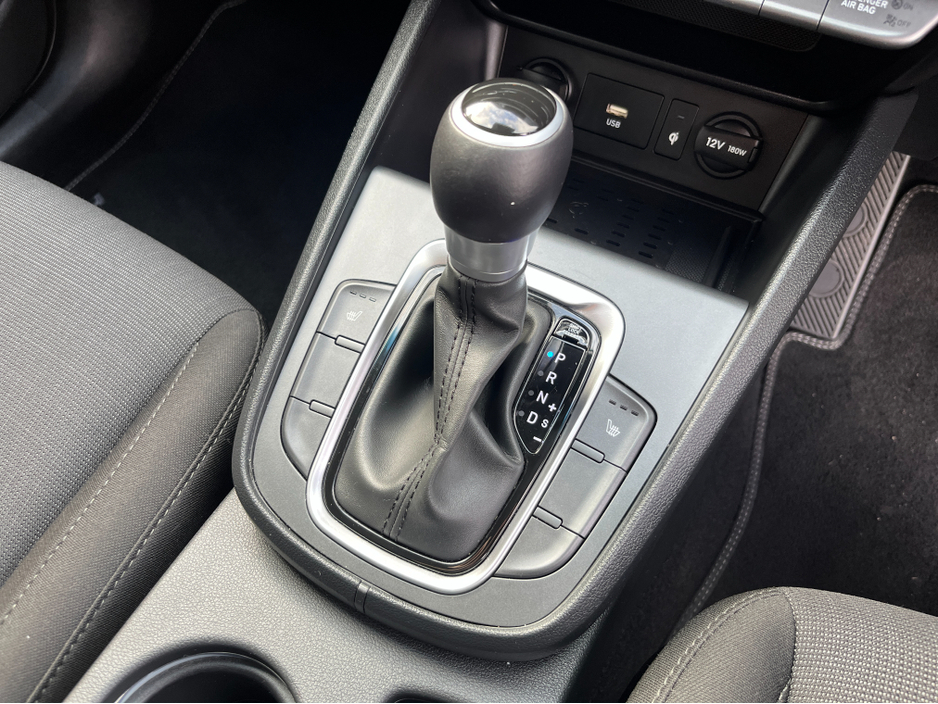 2022 Hyundai Kona - image 15