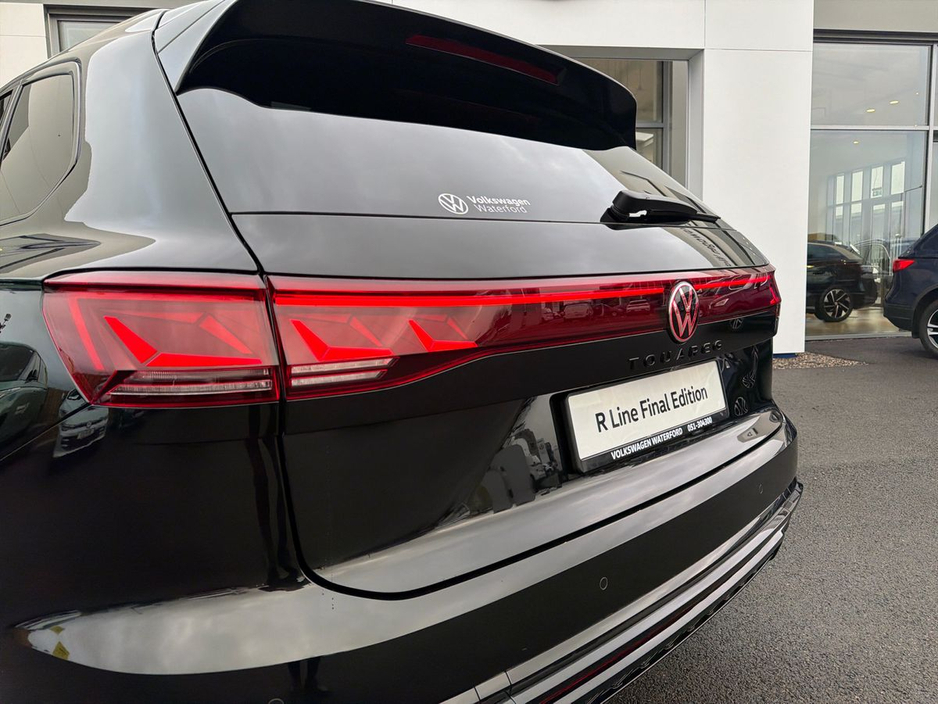2026 Volkswagen Touareg Touareg R-Line Final Edition 231HP €113,980