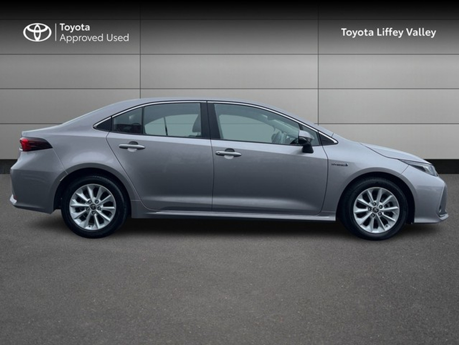 2022 Toyota Corolla - image 3