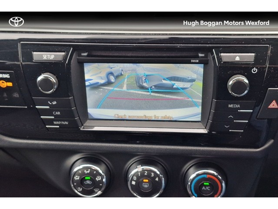 2017 Toyota Corolla - image 20