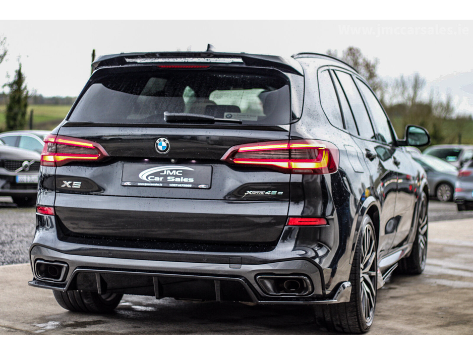 2021 BMW X5 - image 9