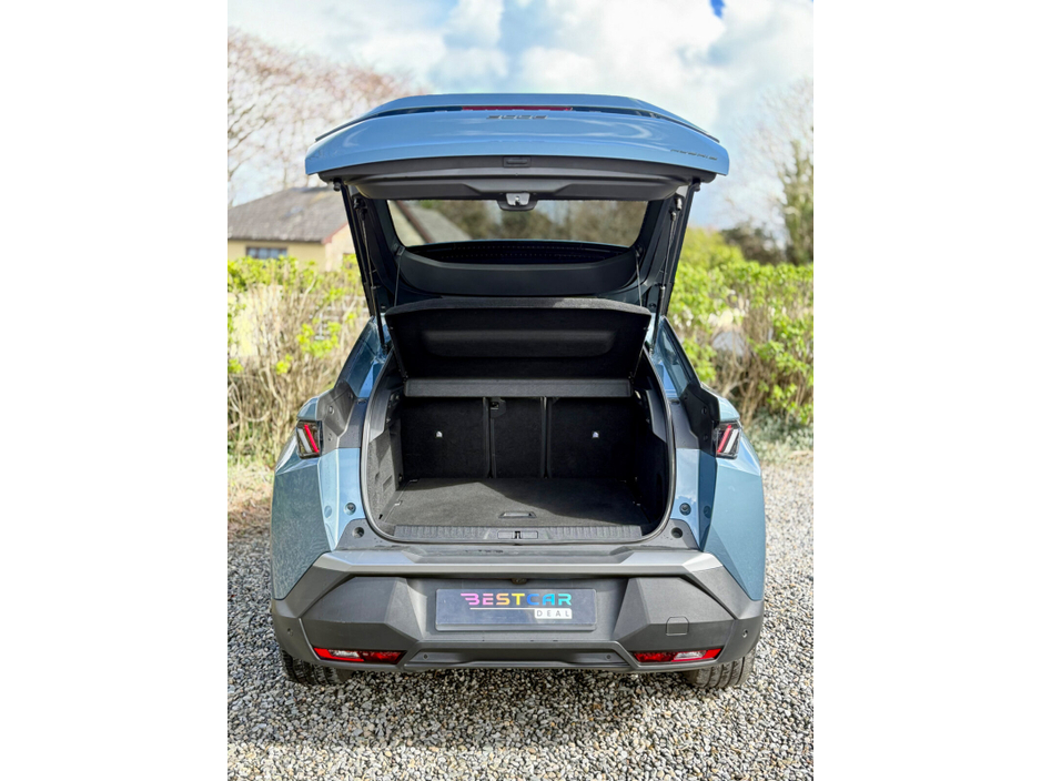 2025 Peugeot 3008 - image 44