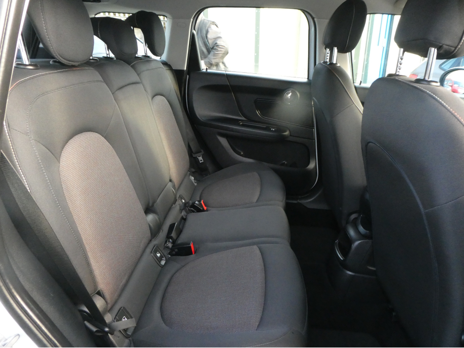 2017 MINI Countryman - image 9