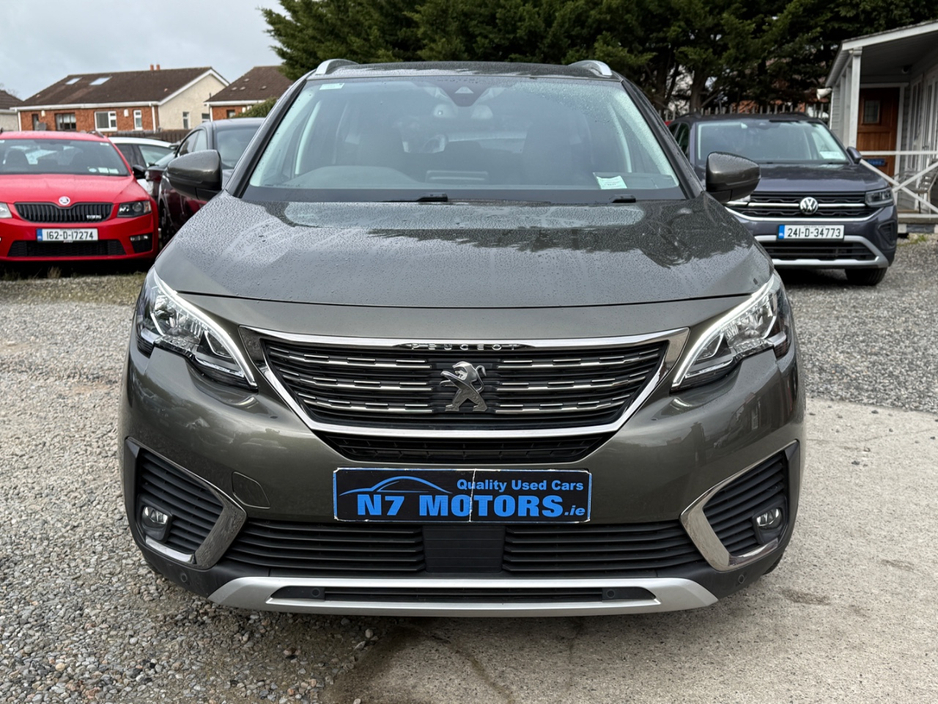 2018 Peugeot 5008 - image 8