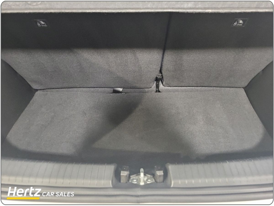 2024 Hyundai i10 - image 18