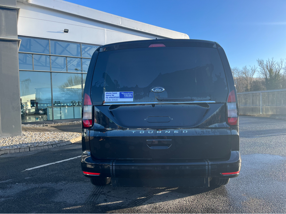 2026 Ford Tourneo Connect Titanium Auto, Wheelchair Accessible (Taxi Spec) €66,000