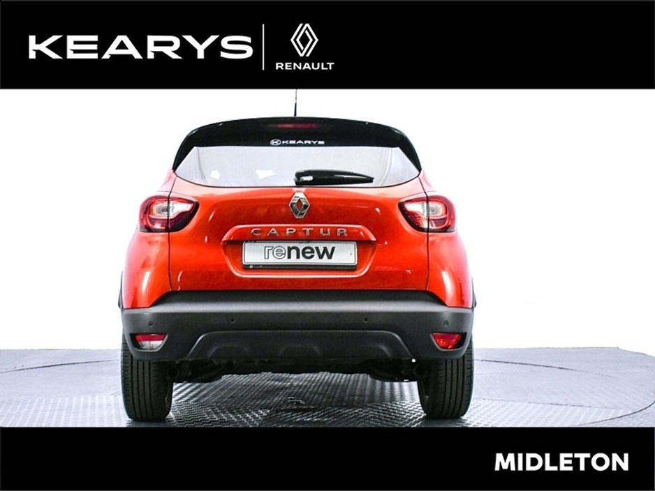 2020 Renault Captur - image 2