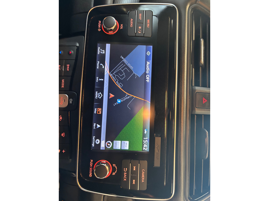 2019 Nissan Leaf - image 10