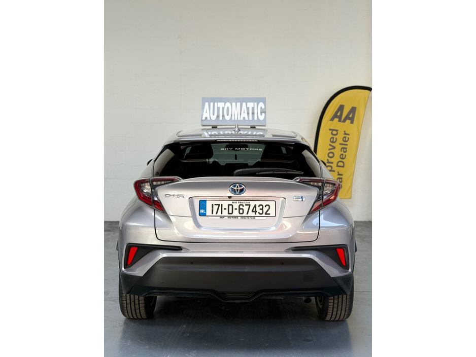 2017 Toyota C-HR - image 8