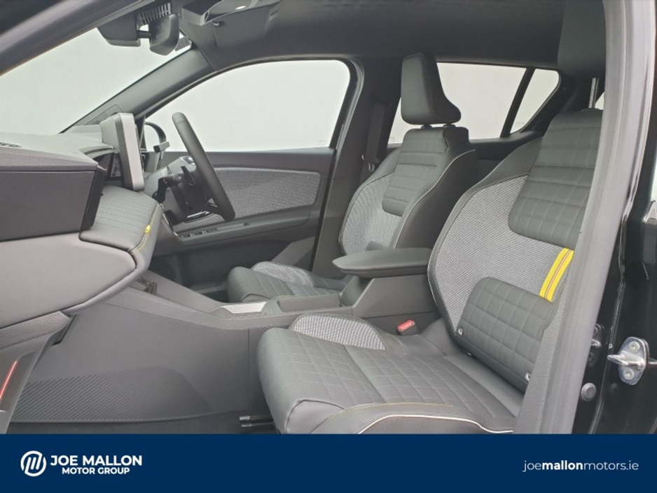 2026 Renault 4 iconic 52kWh 150hp