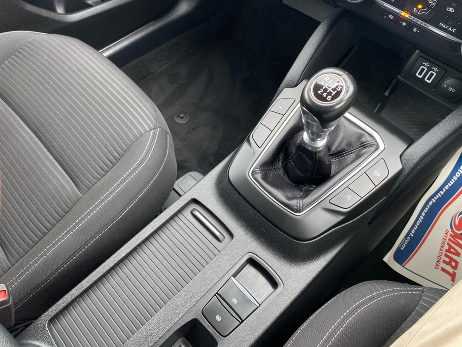 2021 Ford Kuga - image 12