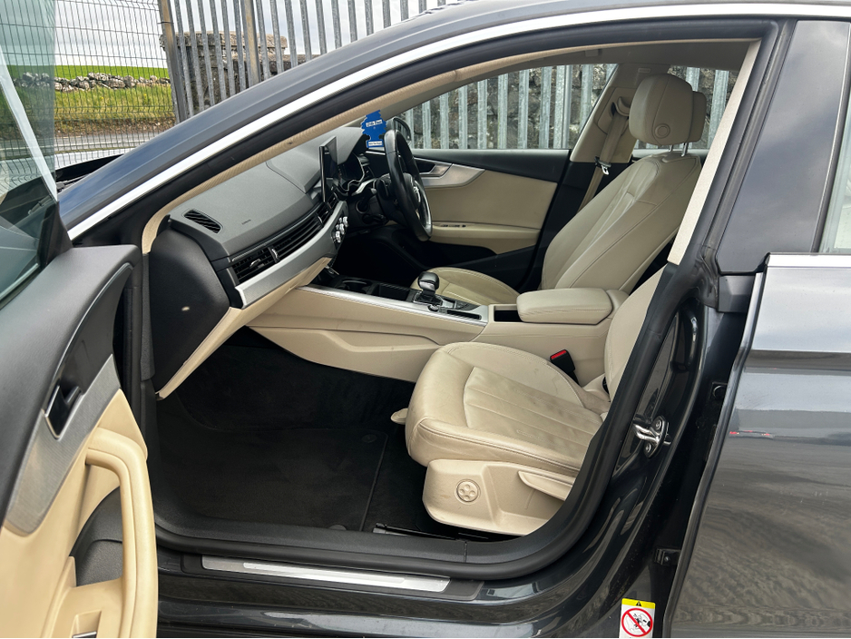 2021 Audi A5 - image 11