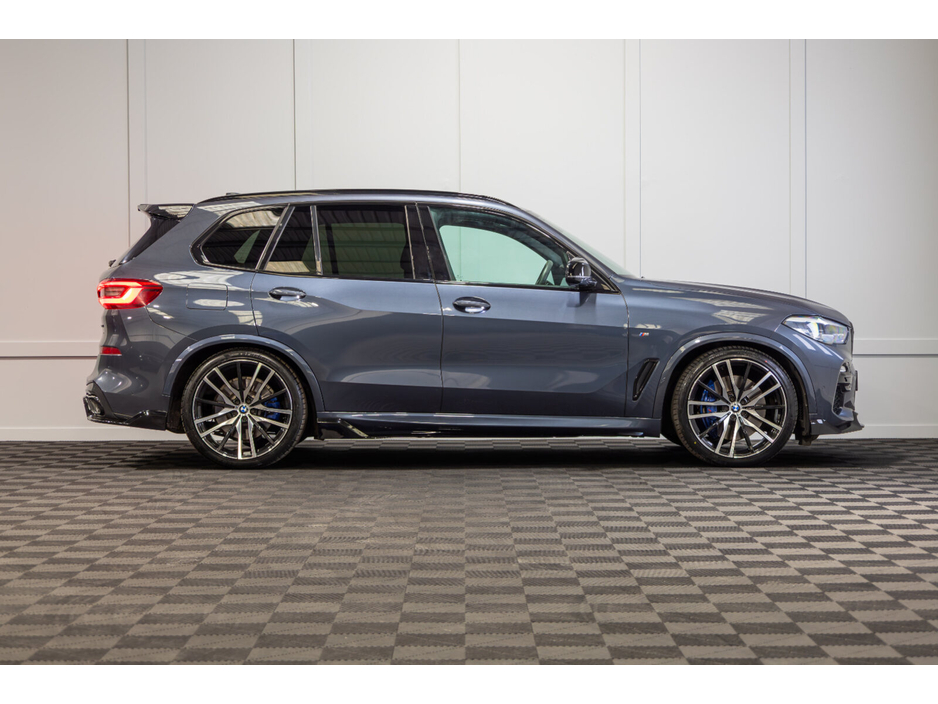 2019 BMW X5 - image 6