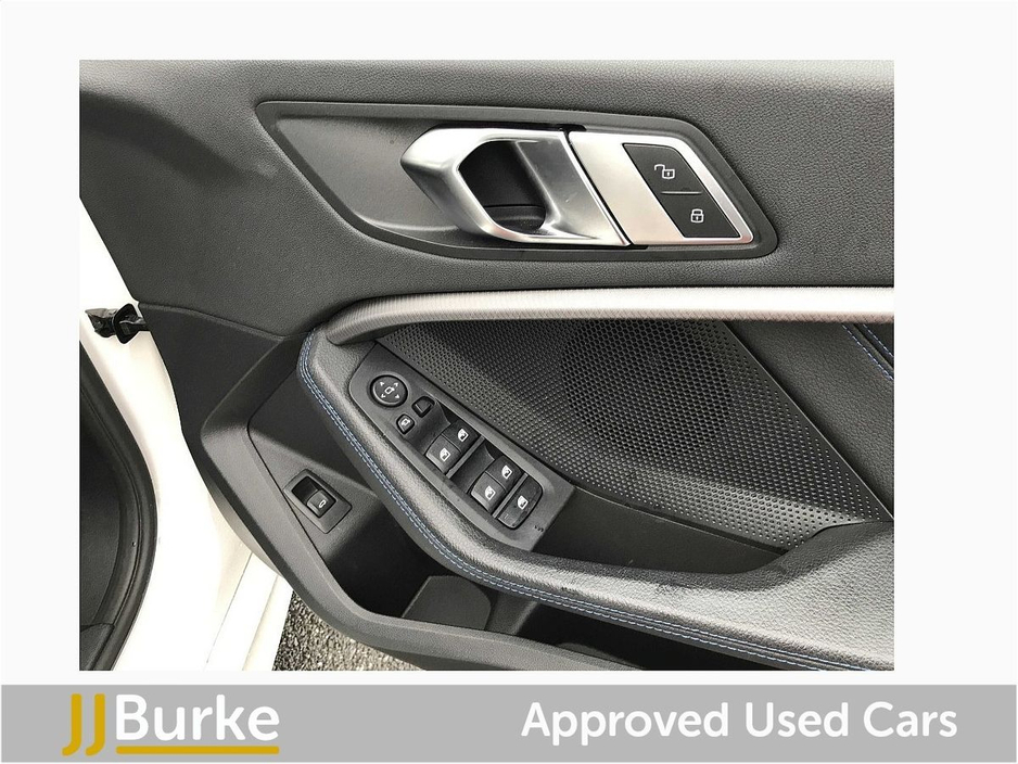 2023 BMW 1 Series - image 17