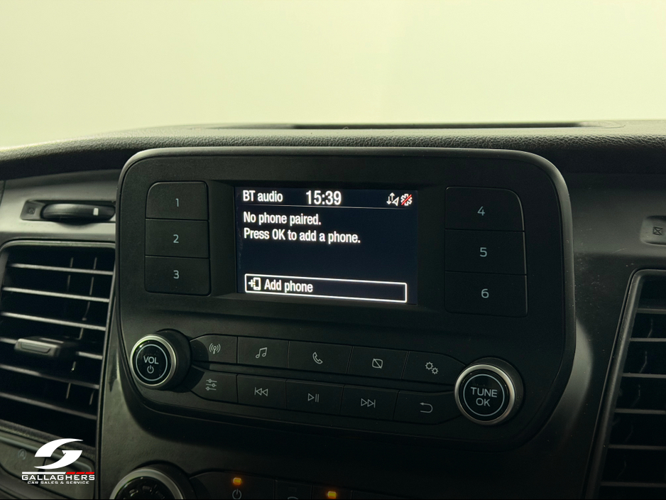 2022 Ford Transit - image 22