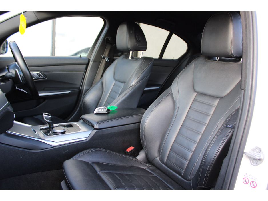 2021 BMW 3 Series  €35,995