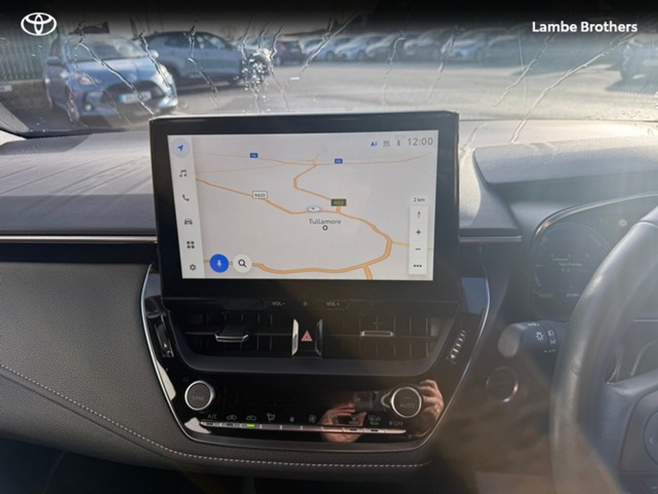 2023 Toyota Corolla - image 13