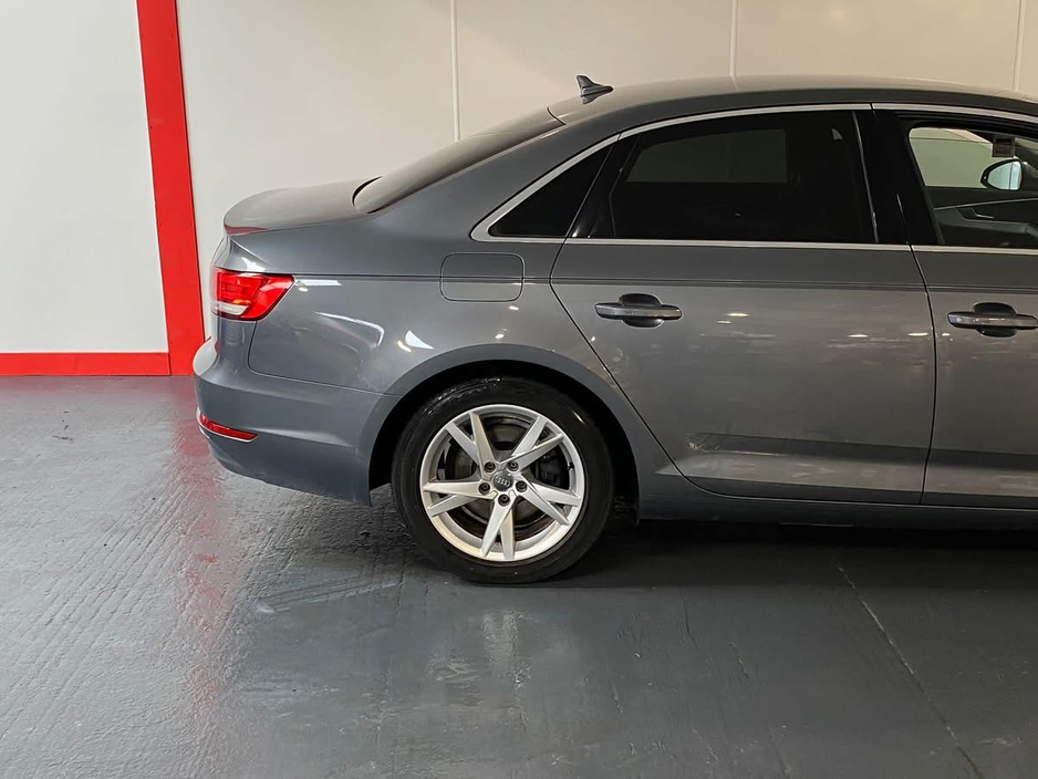 2015 Audi A4 - image 5