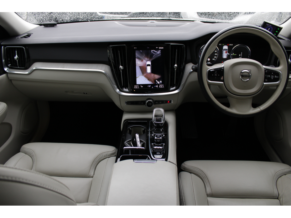 2020 Volvo V60 PHEV T6 340 HP INSCRIPTION 5DR ESTATE AUTO AWD // STUNNING CAR IN MINT CONDITION // VERY RARE CAR // BUY WITH CONFIDENCE AA AND SIMI APPROVED DEALER 2026 // FINANCE ARRANGED // ALL TRADE INS WELCOME €28,950