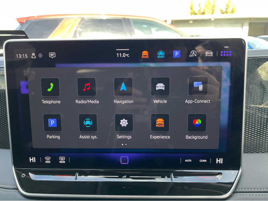 2024 Volkswagen Tiguan - image 4