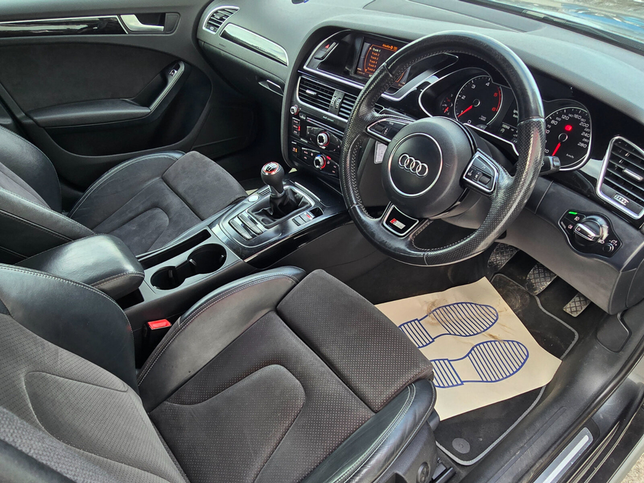 2015 Audi A4 - image 22
