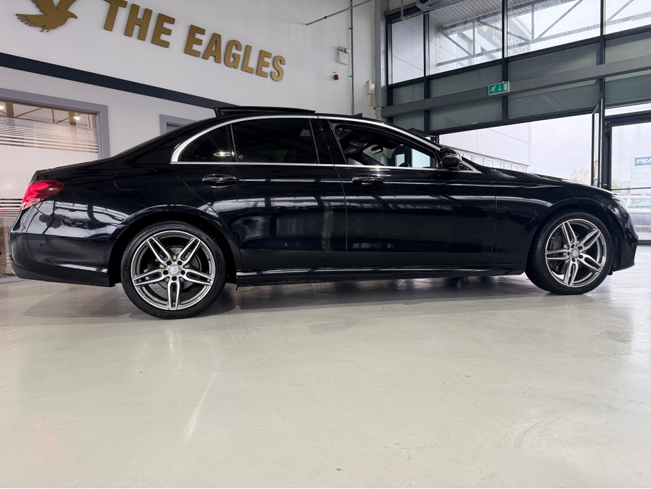 2016 Mercedes-Benz E Class - image 4