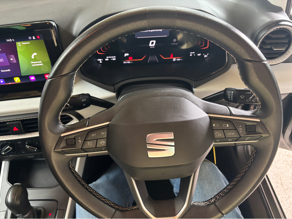 2023 SEAT Arona - image 9