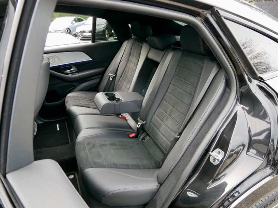 2025 Mercedes-Benz GLE Class - image 17