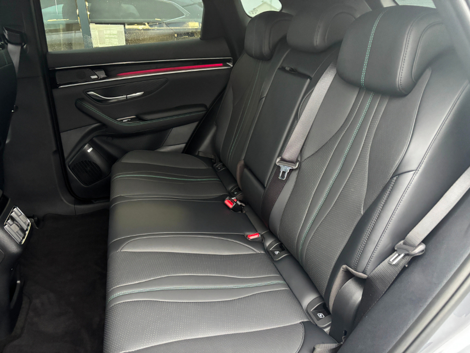 2025 BYD Seal U DM-i Comfort 26.6kWh *125km EV Range* €42,995