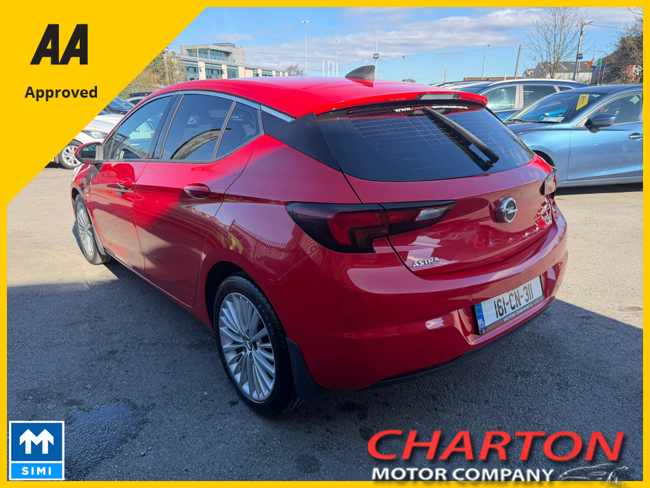 2016 Opel Astra - image 5