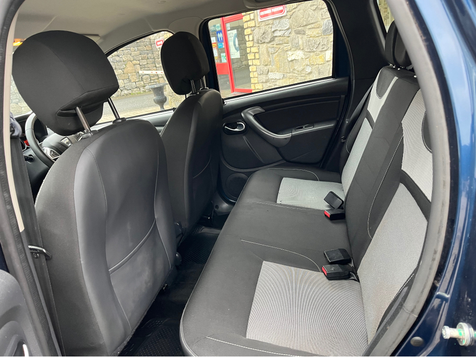 2018 Dacia Duster - image 7