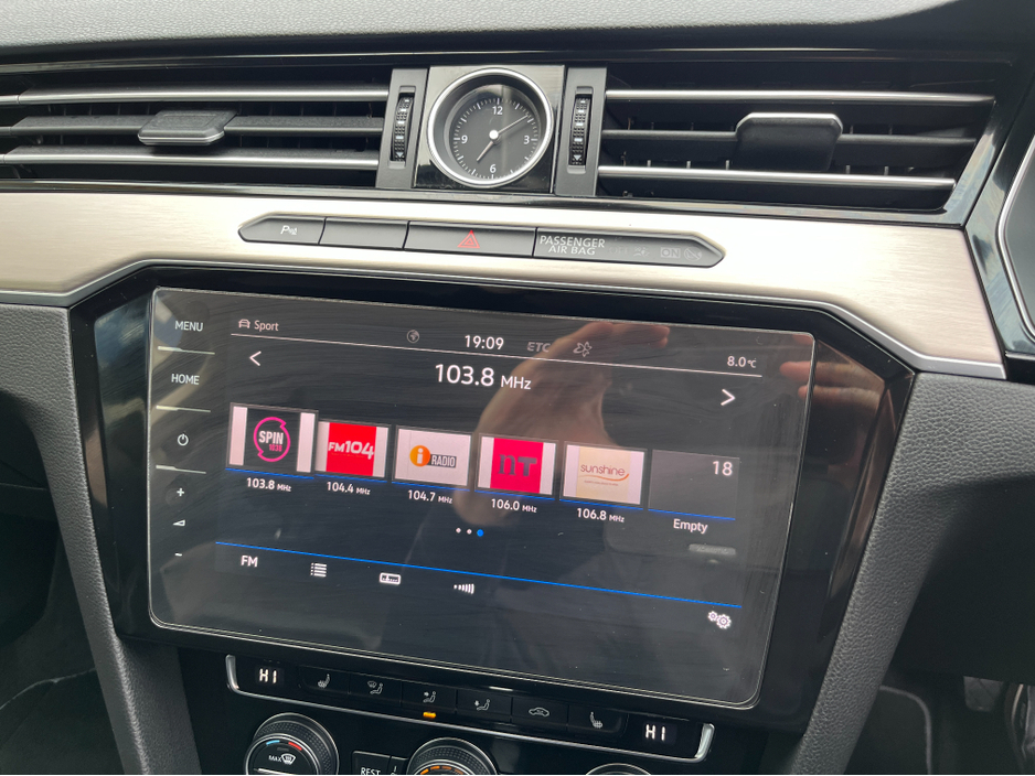 2019 Volkswagen Passat - image 20