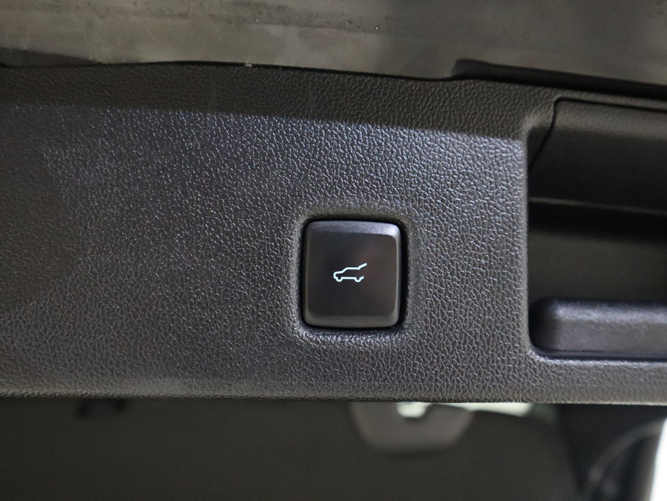 2022 Ford Kuga - image 31