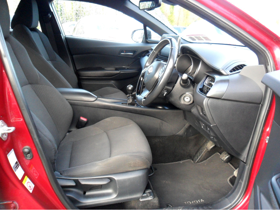 2018 Toyota C-HR - image 2