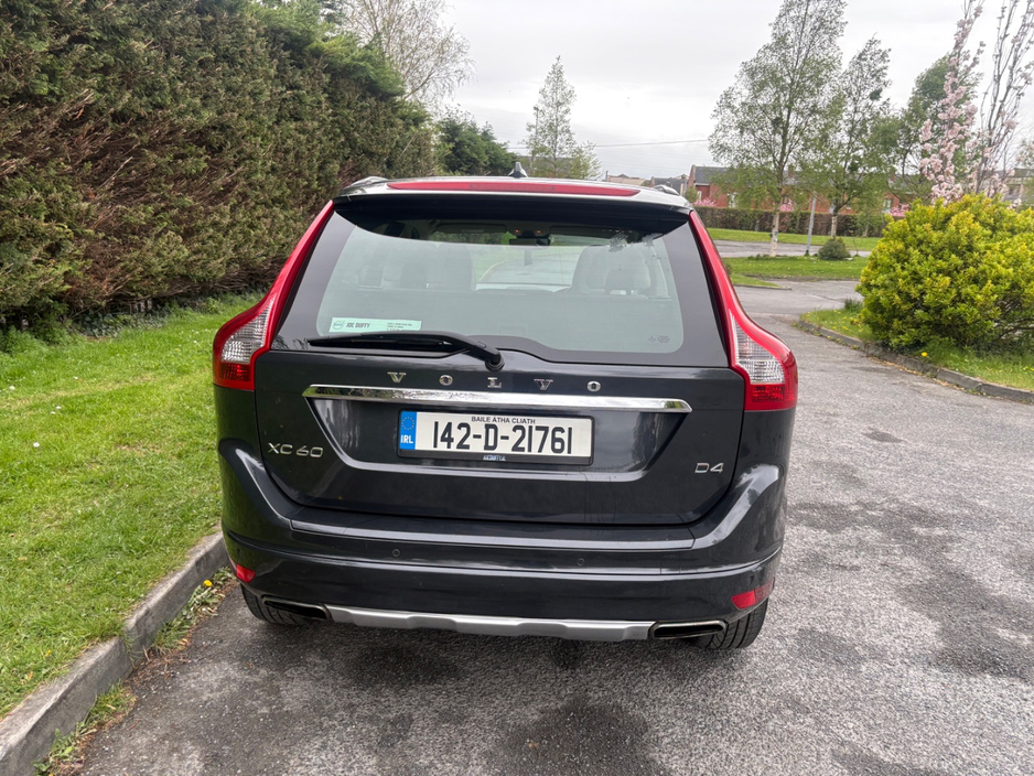 2014 Volvo XC60 - image 5