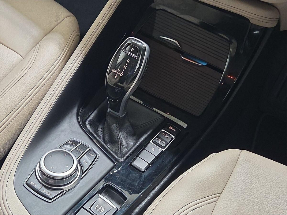 2022 BMW X1 - image 10