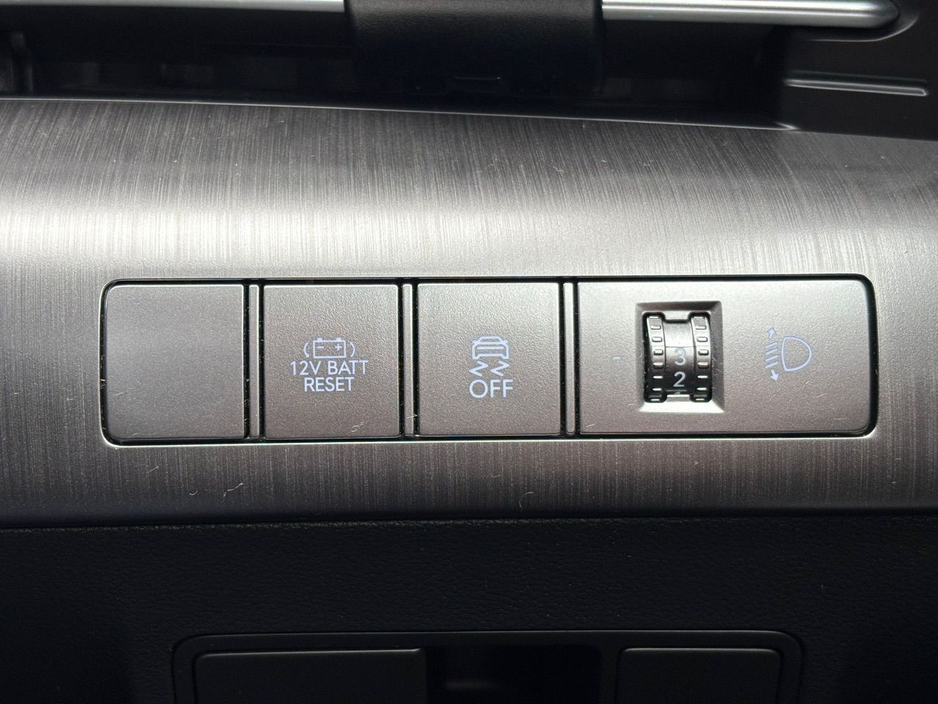 2023 Hyundai Kona - image 18