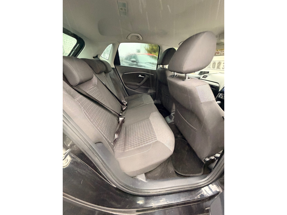 2015 Volkswagen Polo DBA-6RCJZ 5DR AUTO €9,950