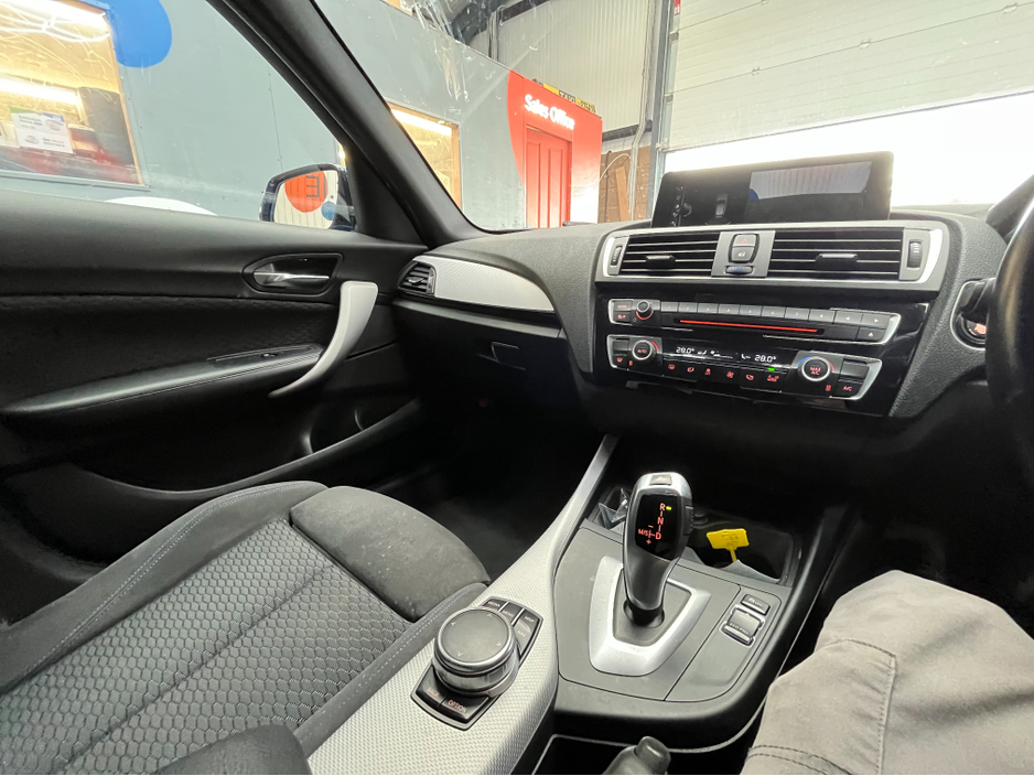 2017 BMW 1 Series - image 15